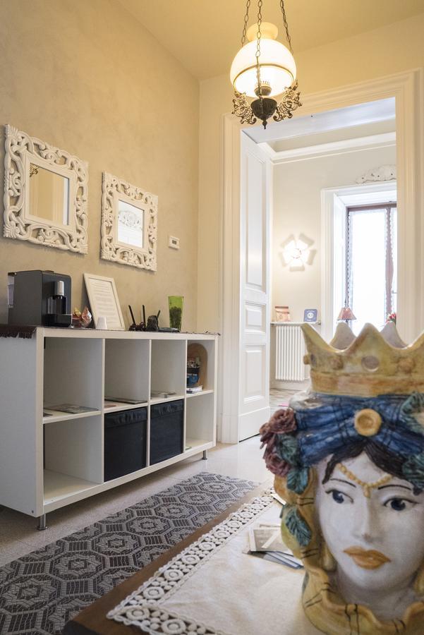 Rossocorallo B&B Катания Экстерьер фото